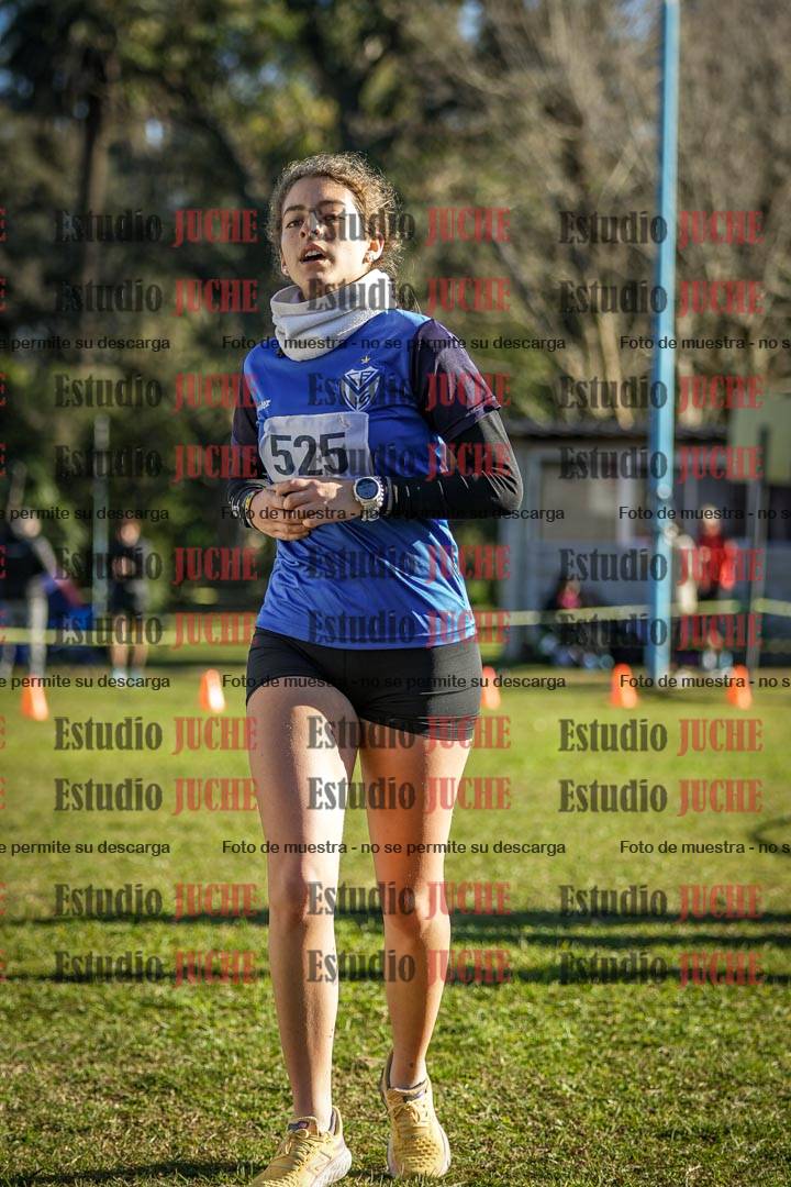 Fotos de la llegada del cross de 4000 m - mujeres