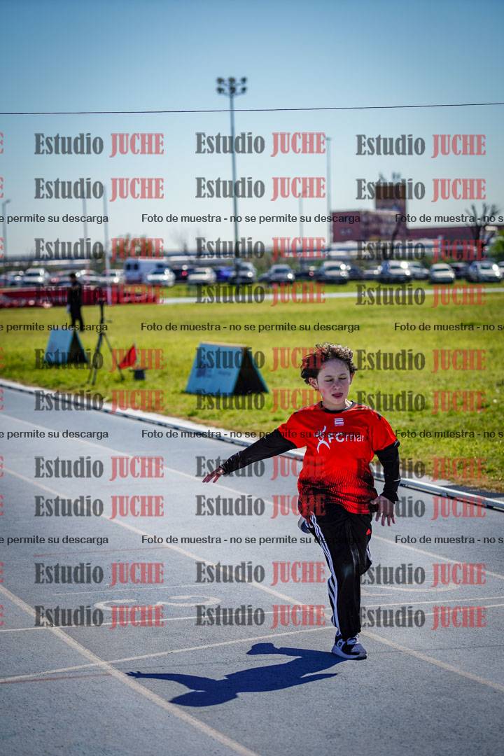 Fotos de los 50 m llanos de varones