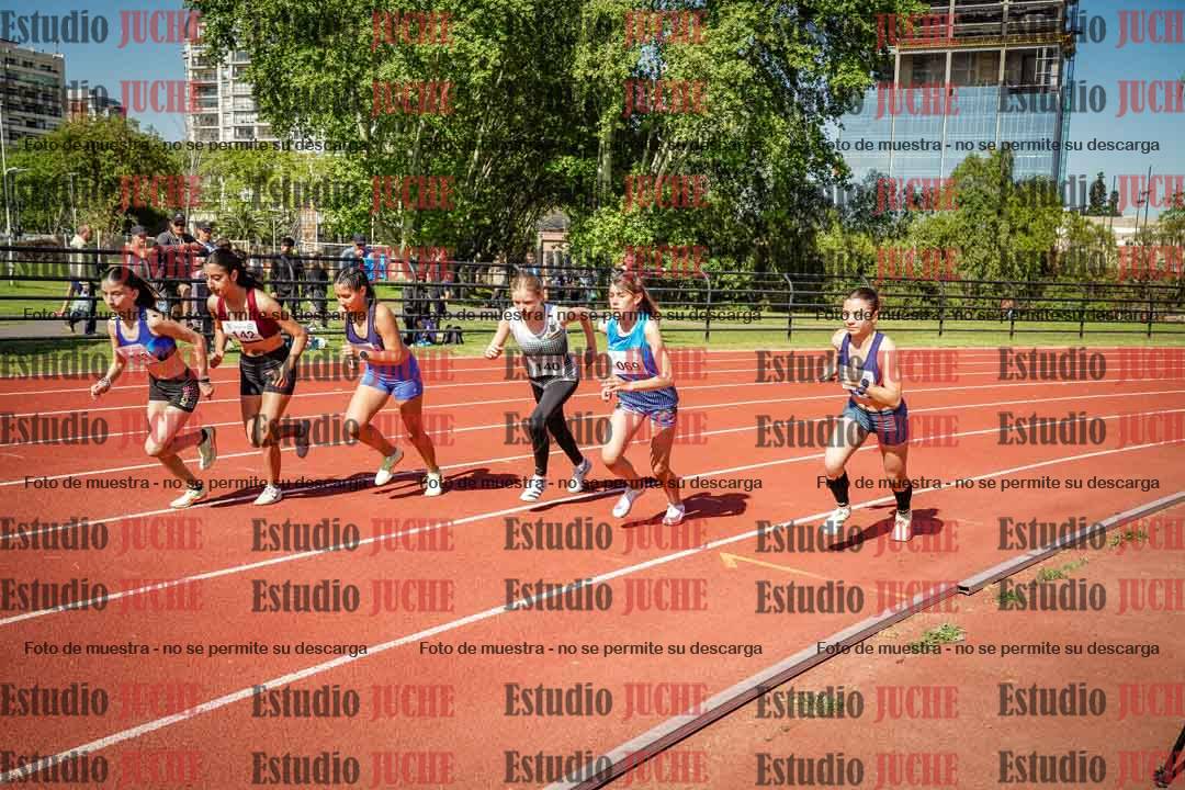 Fotos de los 1500 m con obstáculos de mujeres