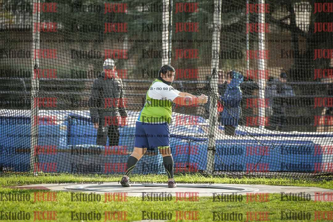 Fotos del lanzamiento de martillo de varones