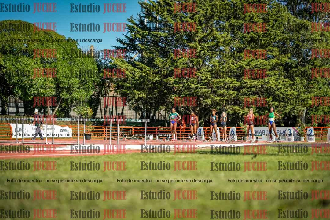 Fotos de los 100 m con vallas de mujeres - hepta 1
