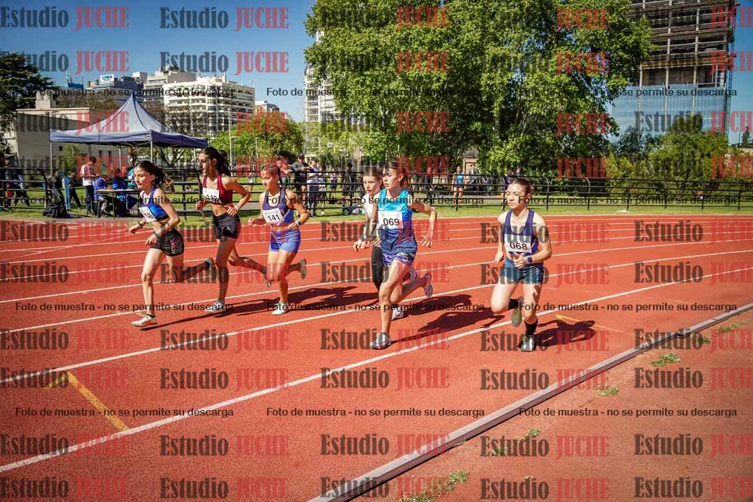 Fotos de los 1500 m con obstáculos de mujeres