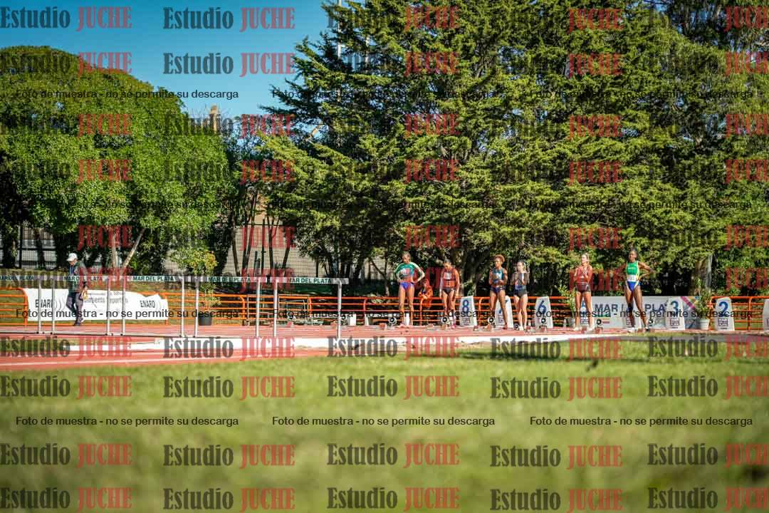 Fotos de los 100 m con vallas de mujeres - hepta 1