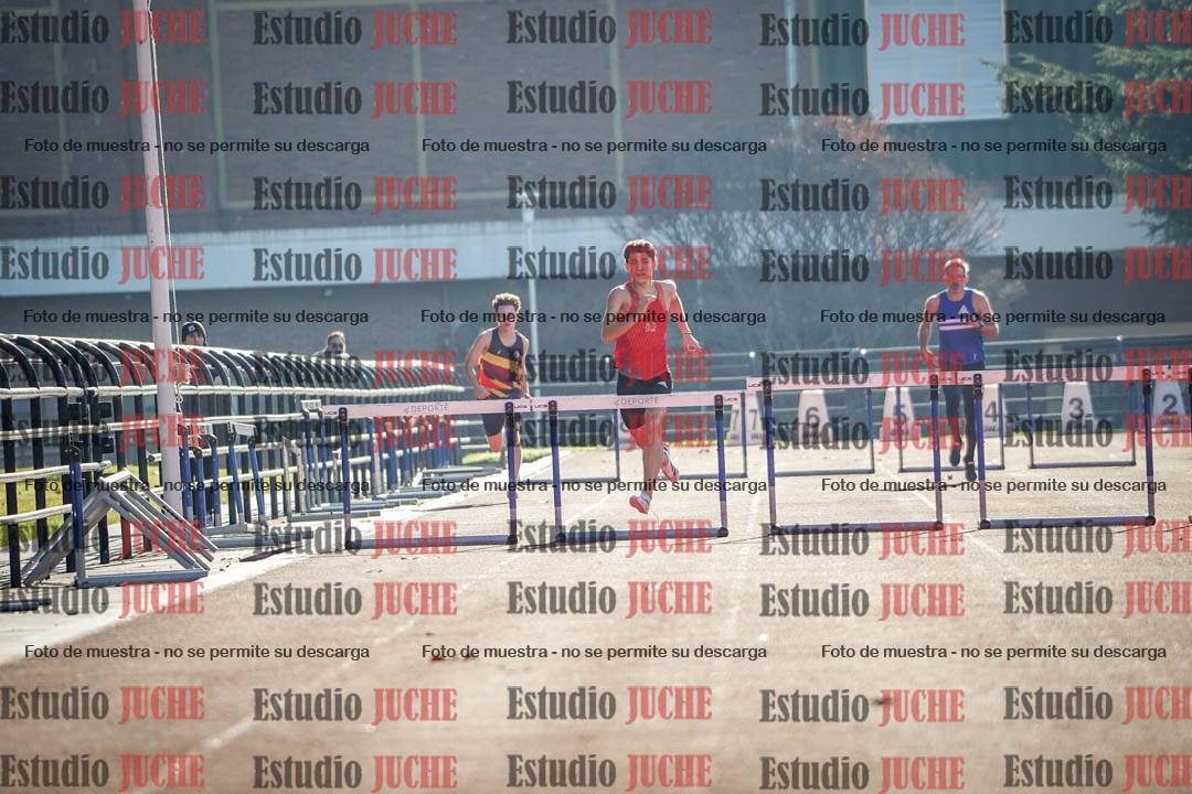 Fotos de los 400 m con vallas de varones