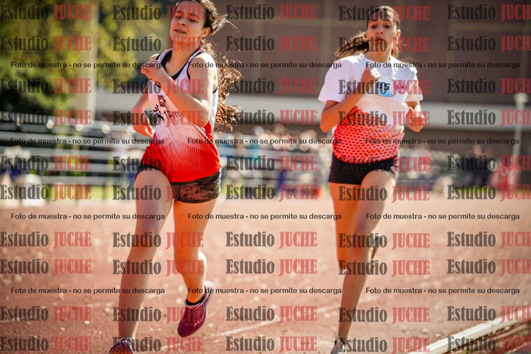 Fotos de los 600 m llanos de mujeres - U16