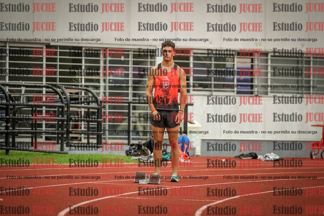 Fotos de los 400 m con vallas de varones
