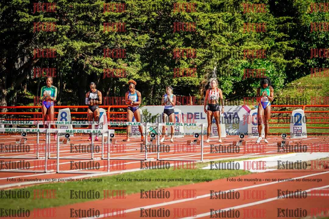 Fotos de los 100 m con vallas de mujeres - hepta 1