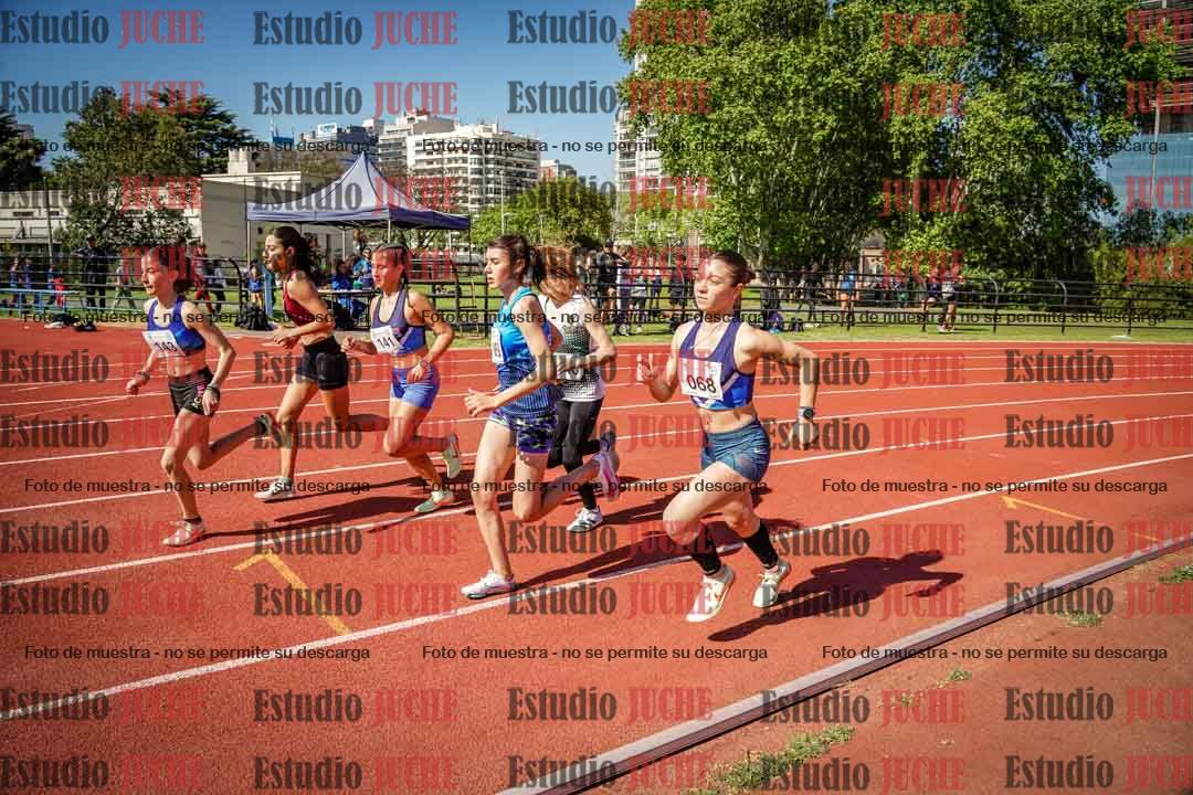 Fotos de los 1500 m con obstáculos de mujeres