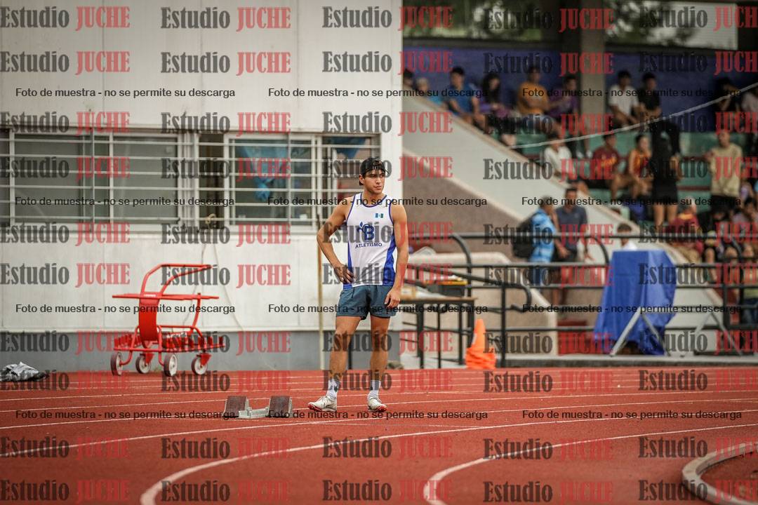 Fotos de los 400 m con vallas de varones