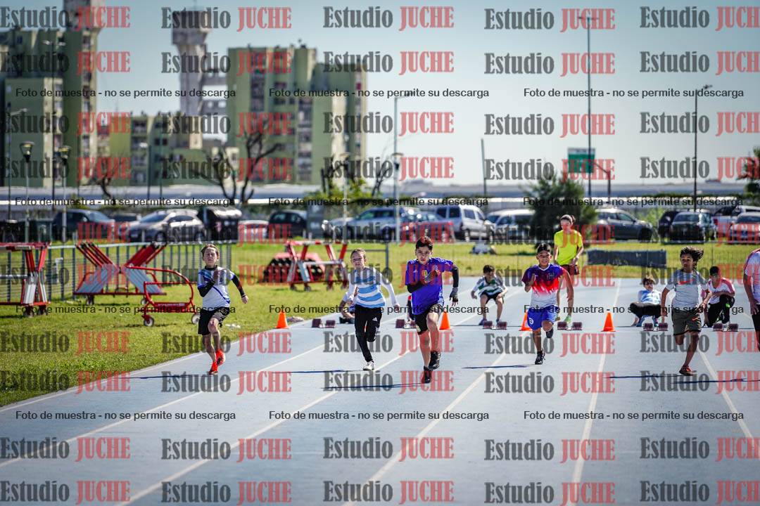 Fotos de los 50 m llanos de varones