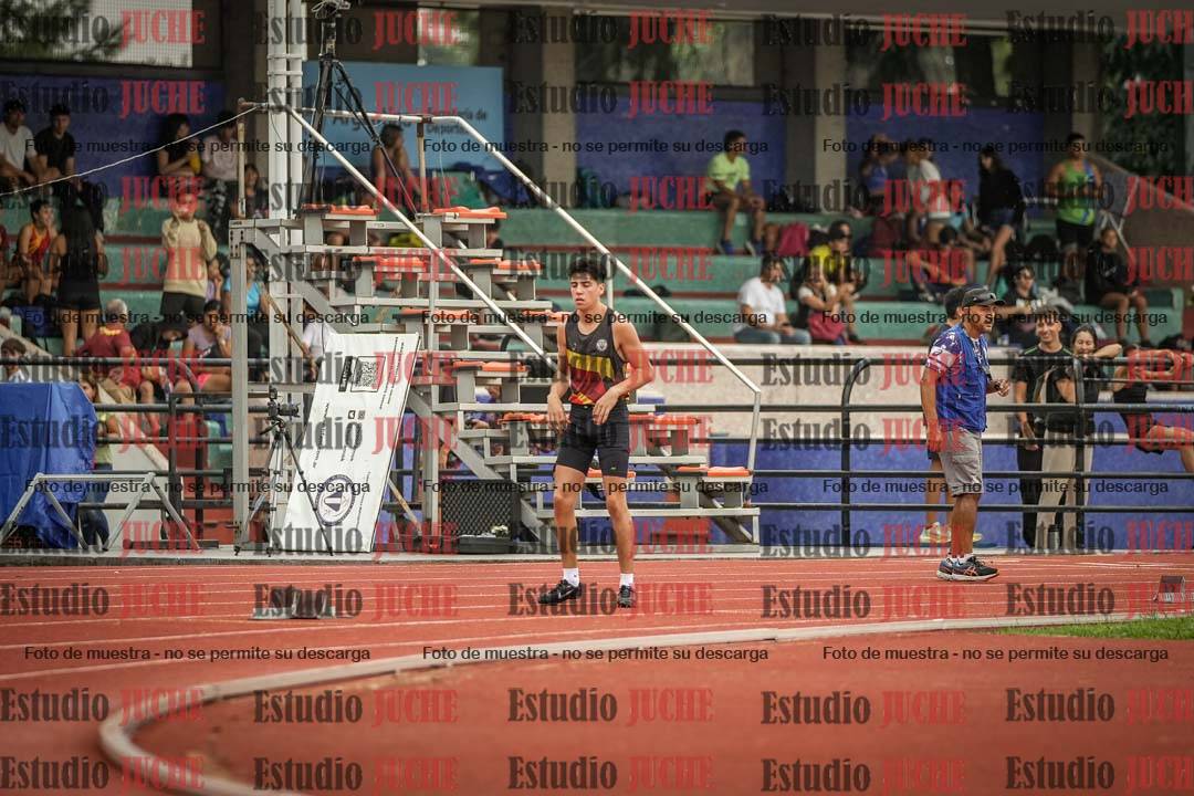 Fotos de los 400 m con vallas de varones