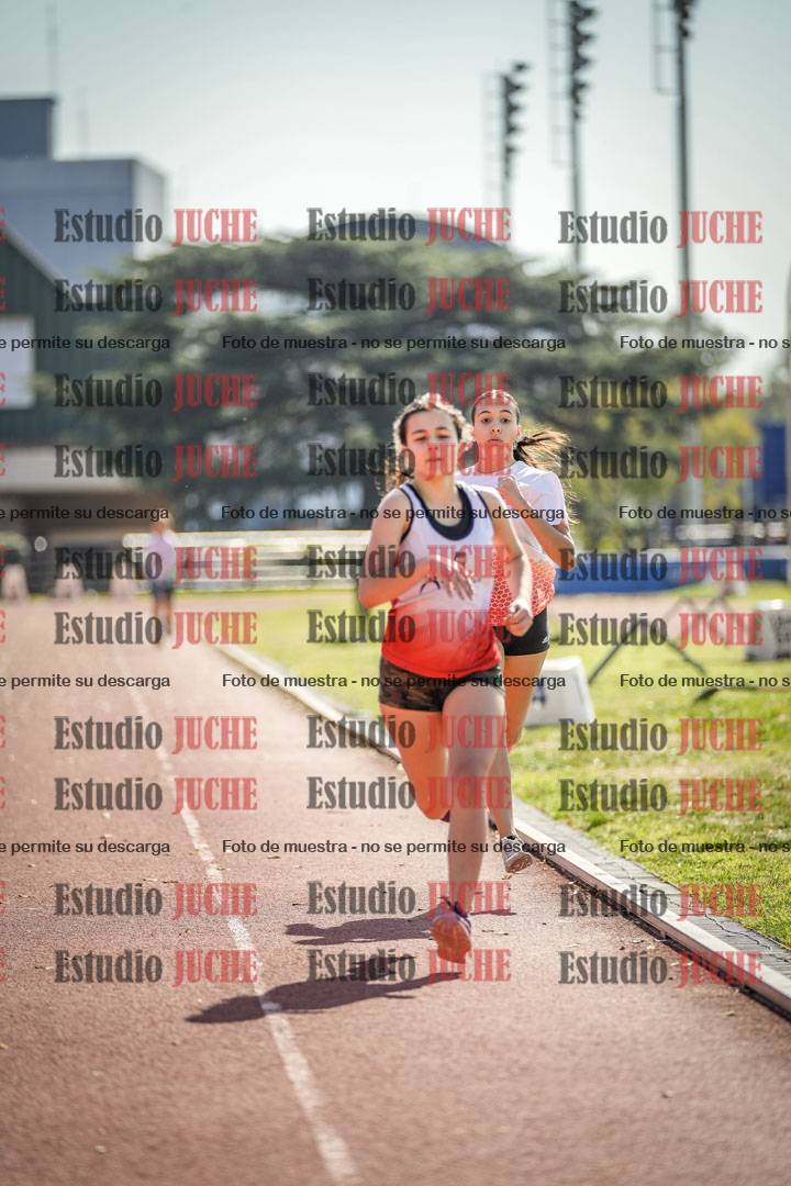 Fotos de los 600 m llanos de mujeres - U16