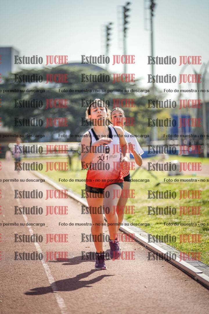 Fotos de los 600 m llanos de mujeres - U16