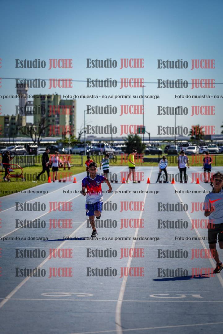 Fotos de los 50 m llanos de varones