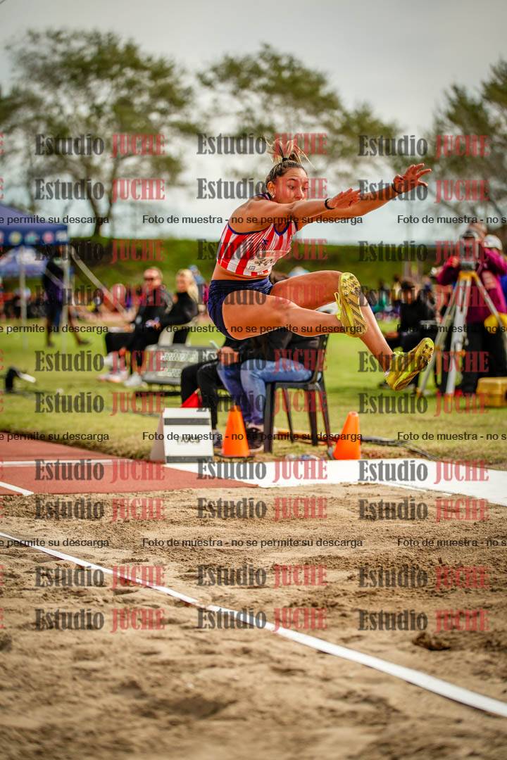 Fotos del salto en largo de mujeres - hepta 5