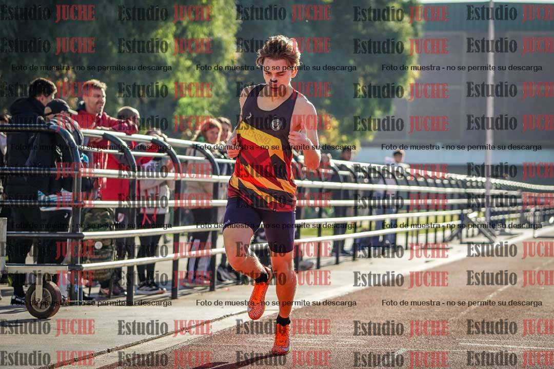 Fotos de los 400 m con vallas de varones