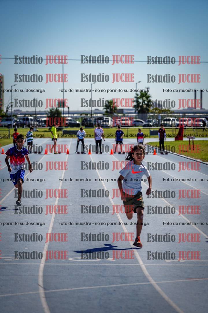 Fotos de los 50 m llanos de varones