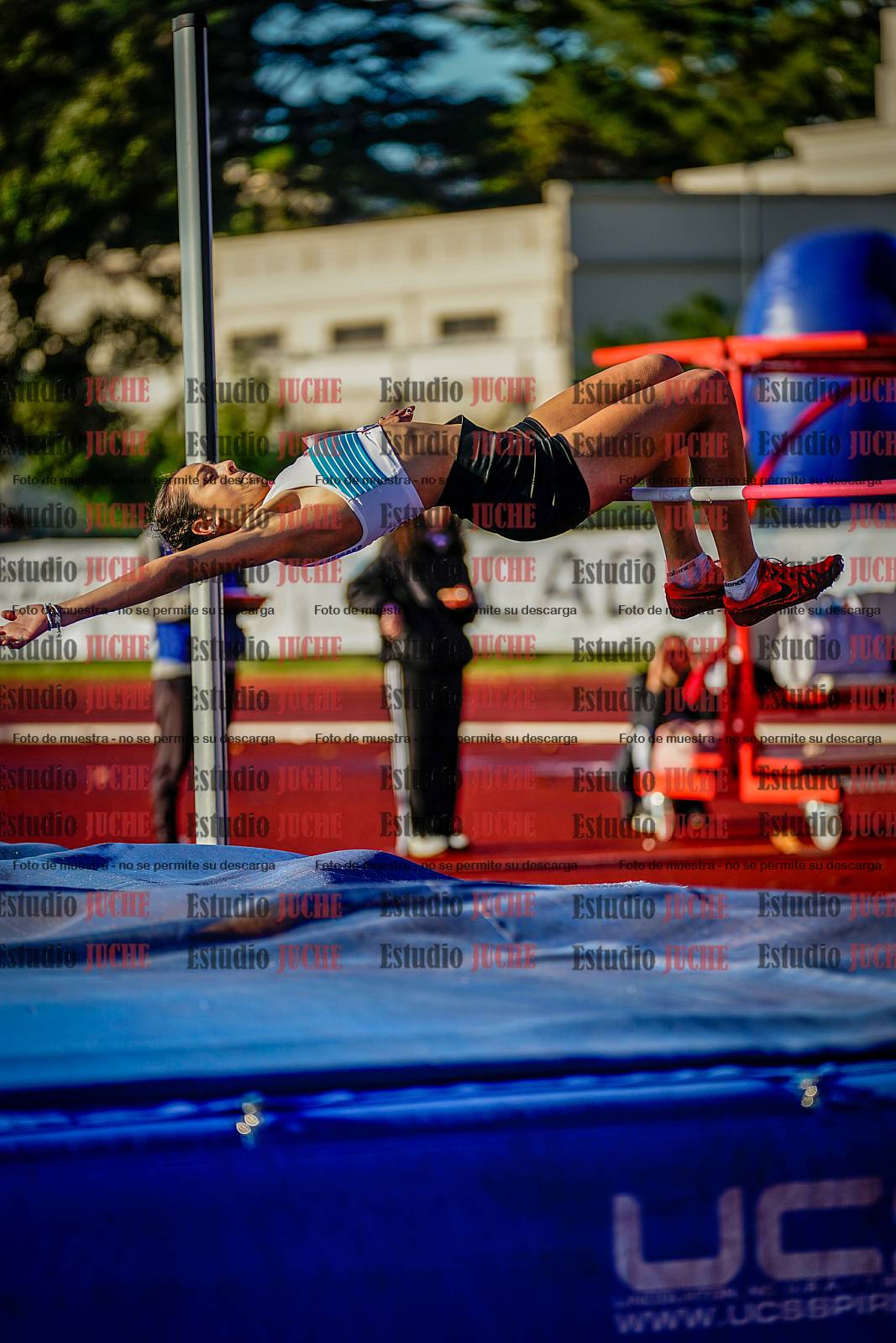 Fotos del salto en alto de mujeres