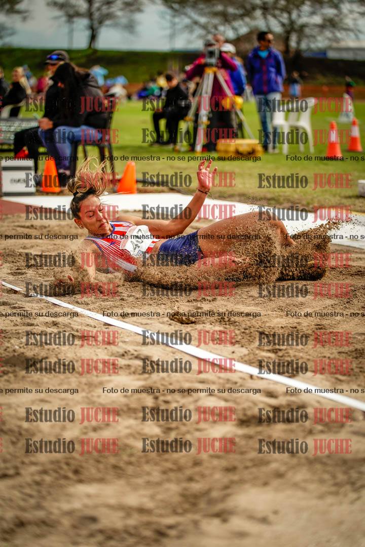 Fotos del salto en largo de mujeres - hepta 5