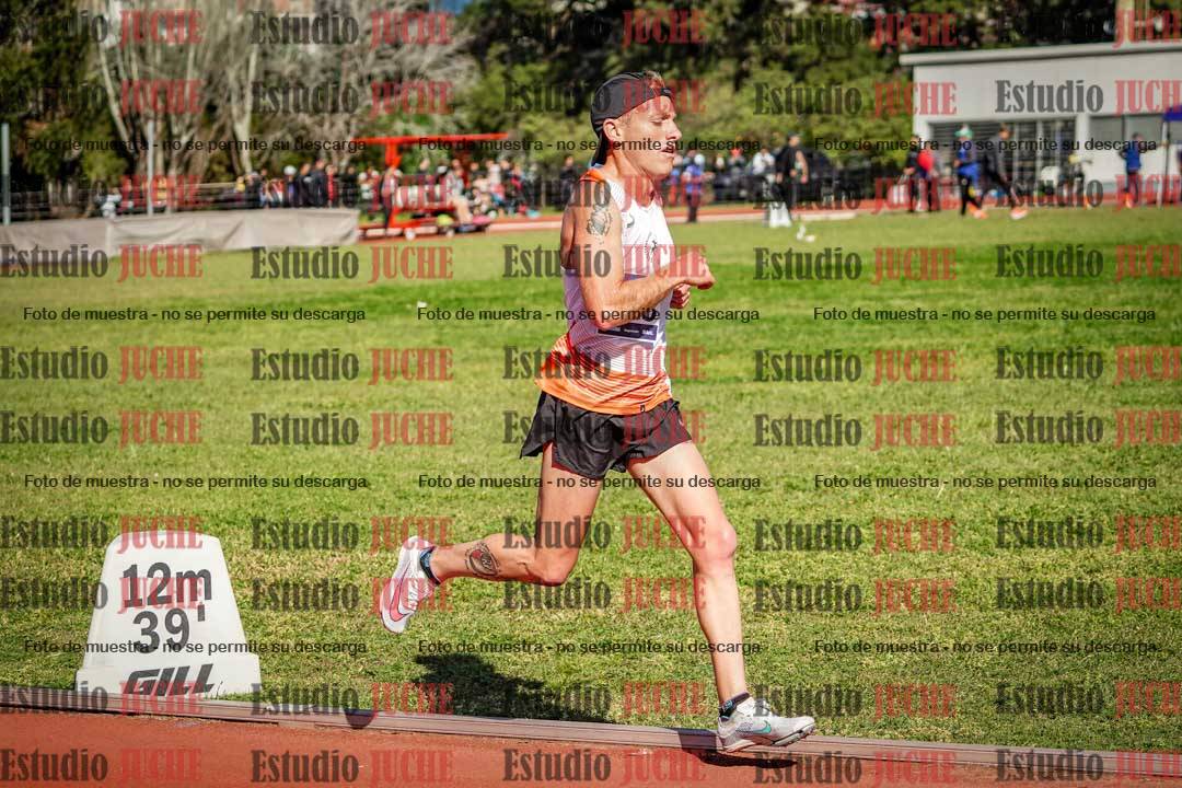 Fotos de los 10.000 m de varones - serie 1
