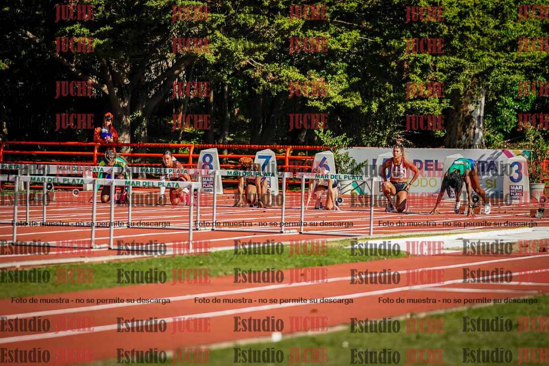 Fotos de los 100 m con vallas de mujeres - hepta 1