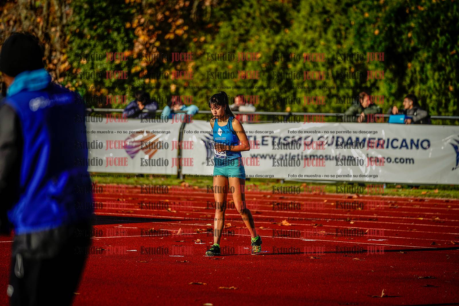 Fotos del salto en alto de mujeres