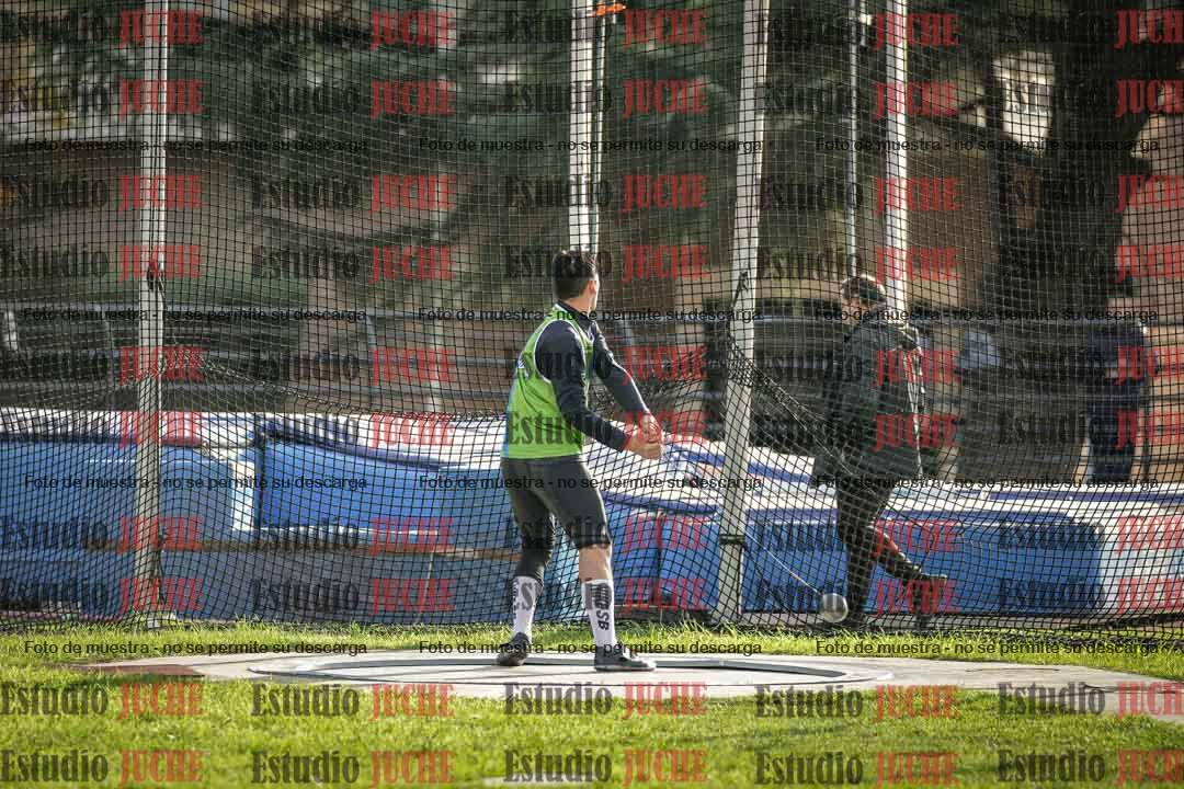 Fotos del lanzamiento de martillo de varones