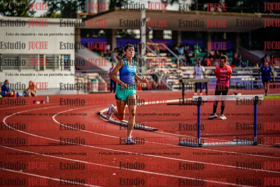 Fotos de los 400 m con vallas de mujeres