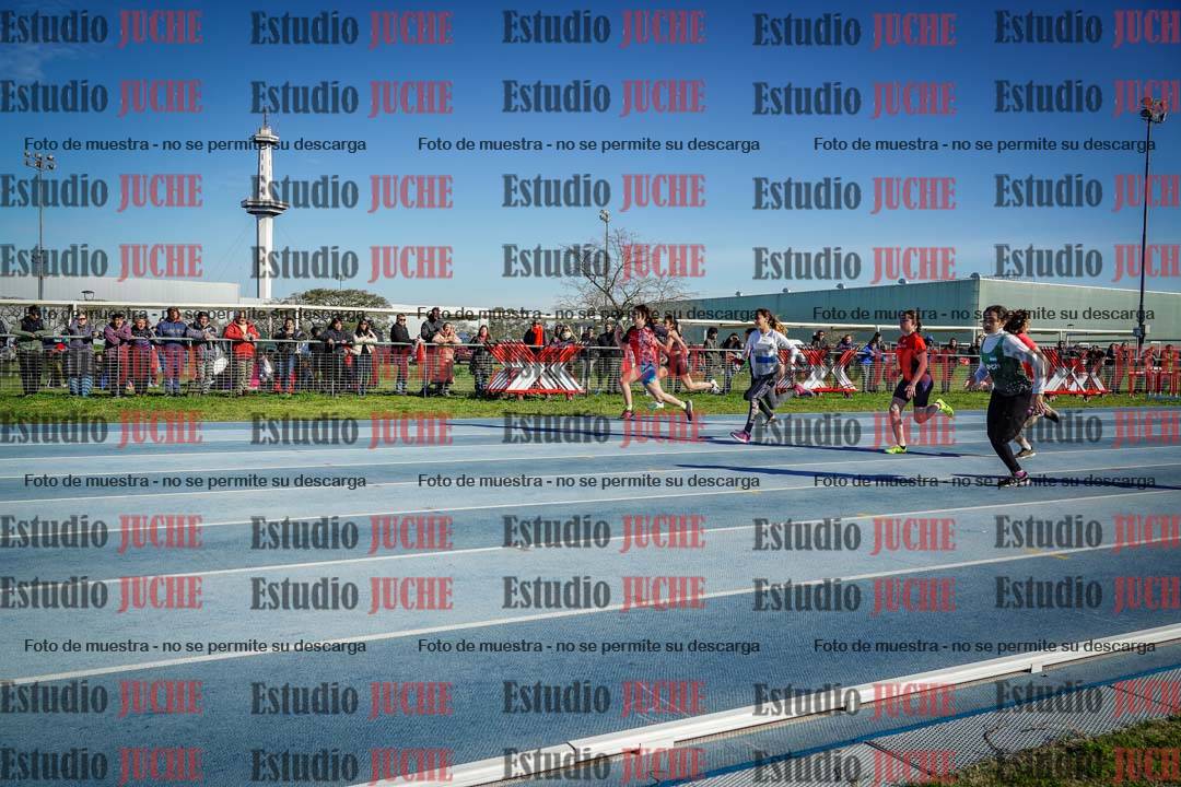 Fotos de los 80 m llanos de mujeres - U14