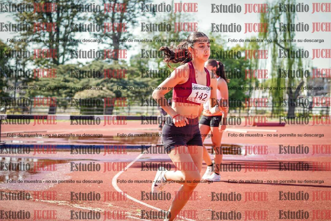 Fotos de los 1500 m con obstáculos de mujeres