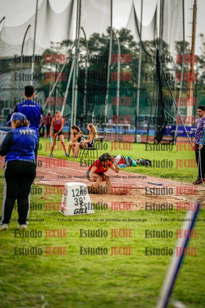 Fotos del salto en largo de mujeres - hexatlón 4