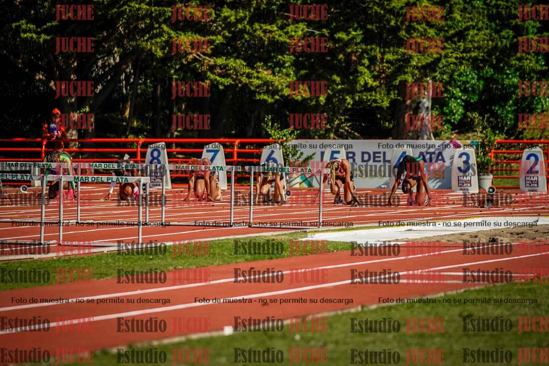 Fotos de los 100 m con vallas de mujeres - hepta 1
