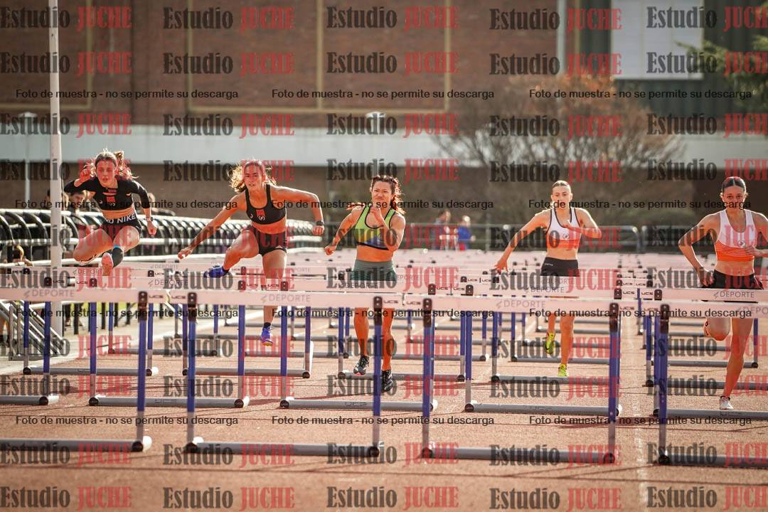 Fotos de los 100 m con vallas de mujeres