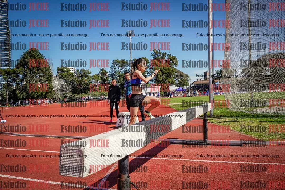 Fotos de los 1500 m con obstáculos de mujeres