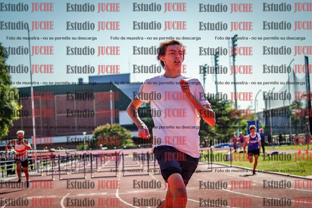 Fotos de los 110 m con vallas de varones