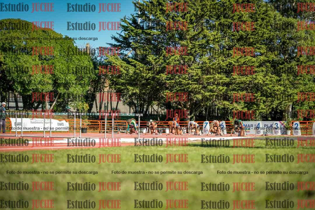 Fotos de los 100 m con vallas de mujeres - hepta 1