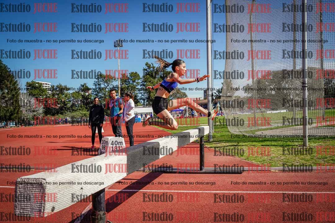 Fotos de los 1500 m con obstáculos de mujeres