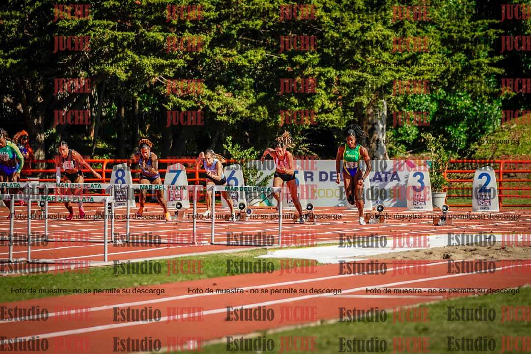 Fotos de los 100 m con vallas de mujeres - hepta 1