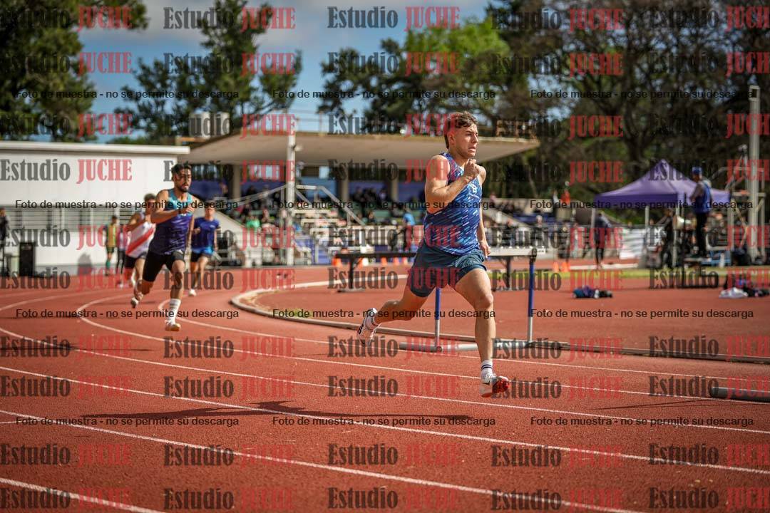 Fotos de los 400 m con vallas de varones