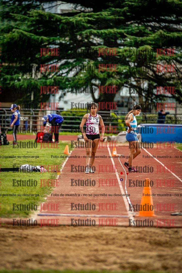 Fotos del salto en largo de mujeres - hexatlón 4