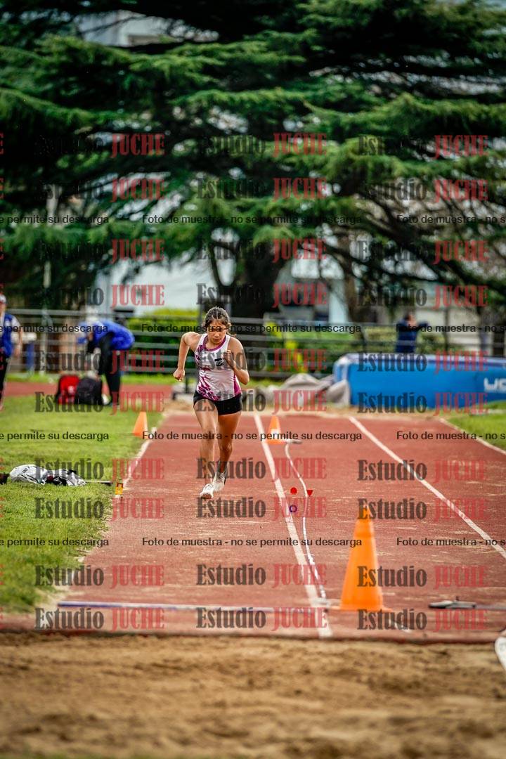 Fotos del salto en largo de mujeres - hexatlón 4