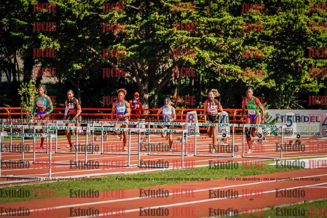 Fotos de los 100 m con vallas de mujeres - hepta 1