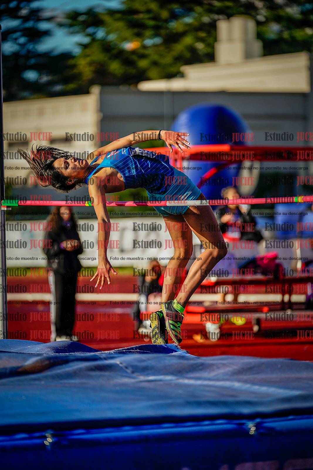 Fotos del salto en alto de mujeres
