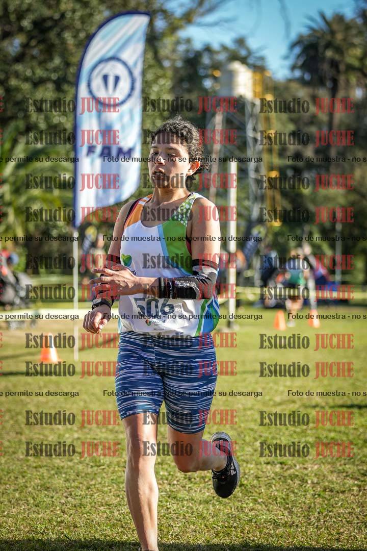 Fotos de la llegada del cross de 4000 m - mujeres