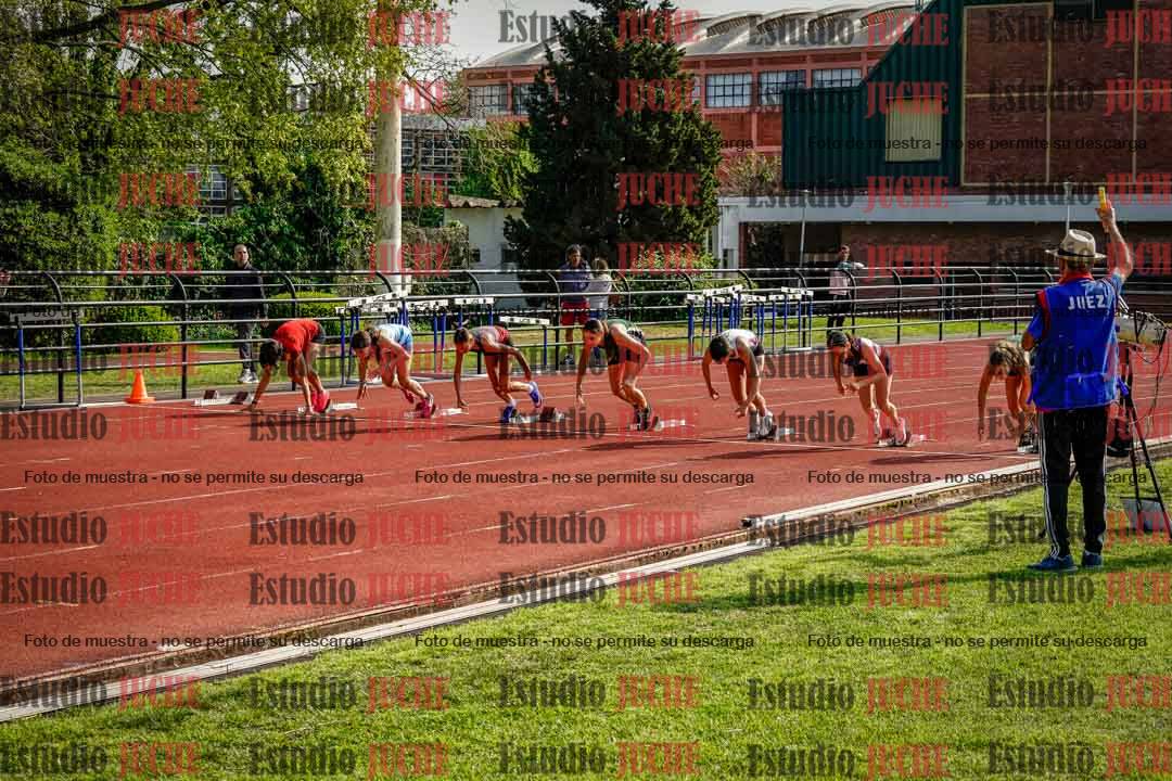 Fotos de los 80 m con vallas de mujeres - hexatlón 1