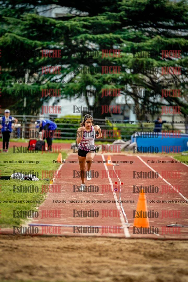 Fotos del salto en largo de mujeres - hexatlón 4