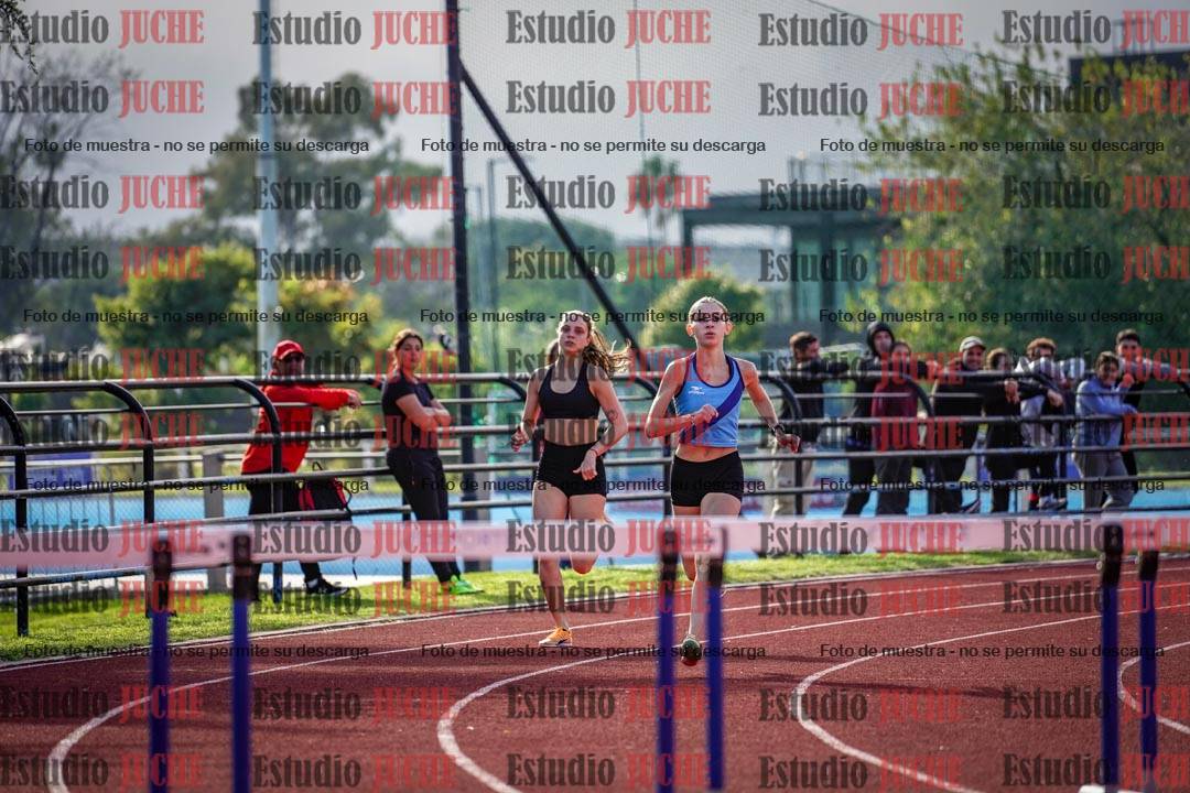 Fotos de los 400 m con vallas de mujeres