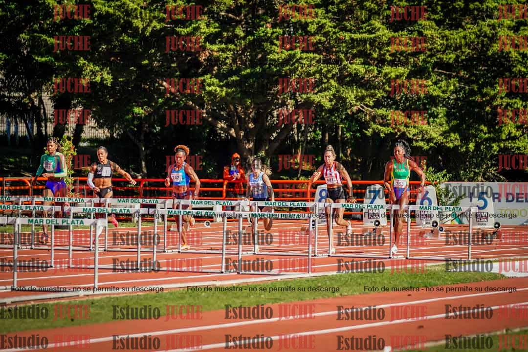 Fotos de los 100 m con vallas de mujeres - hepta 1