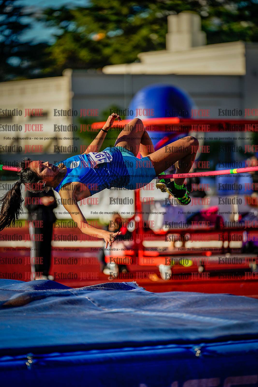 Fotos del salto en alto de mujeres
