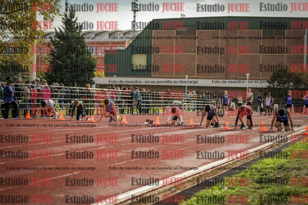 Fotos de los 80 m llanos de varones